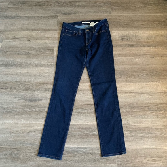 EUC Women Levi’s 712 slim size 30 dark denim jeans 031424 - Picture 3 of 9